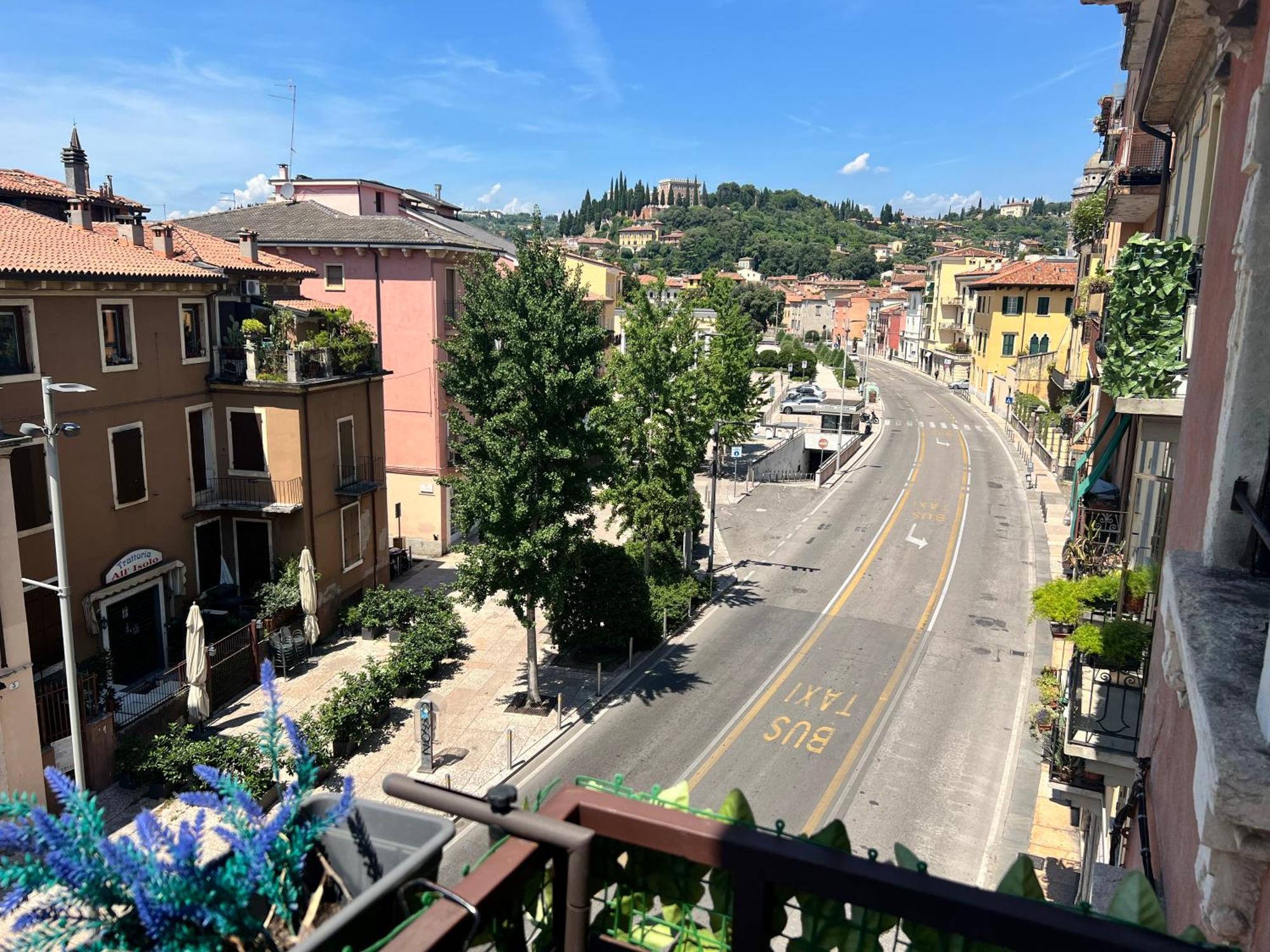 Verona Rooms Bagian luar foto