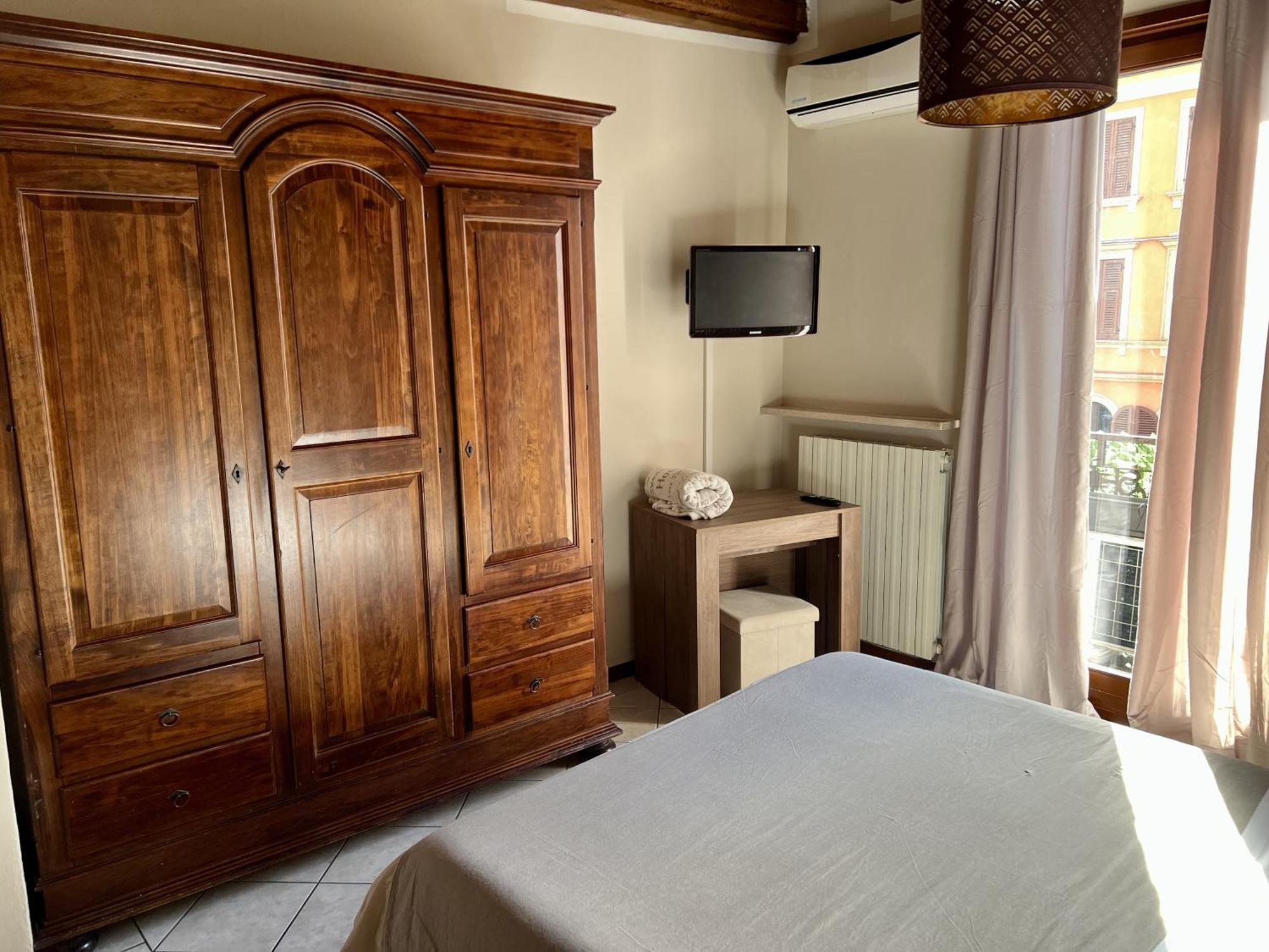 Verona Rooms Bagian luar foto
